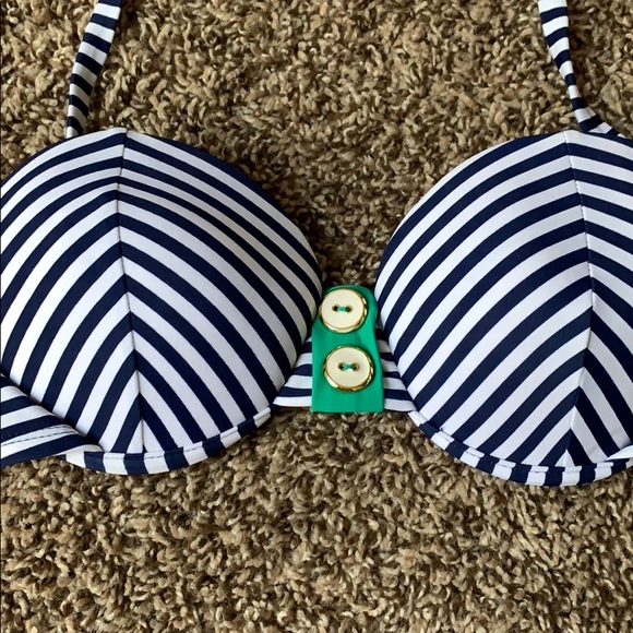 Swimsuit top - Picture 2 of 4